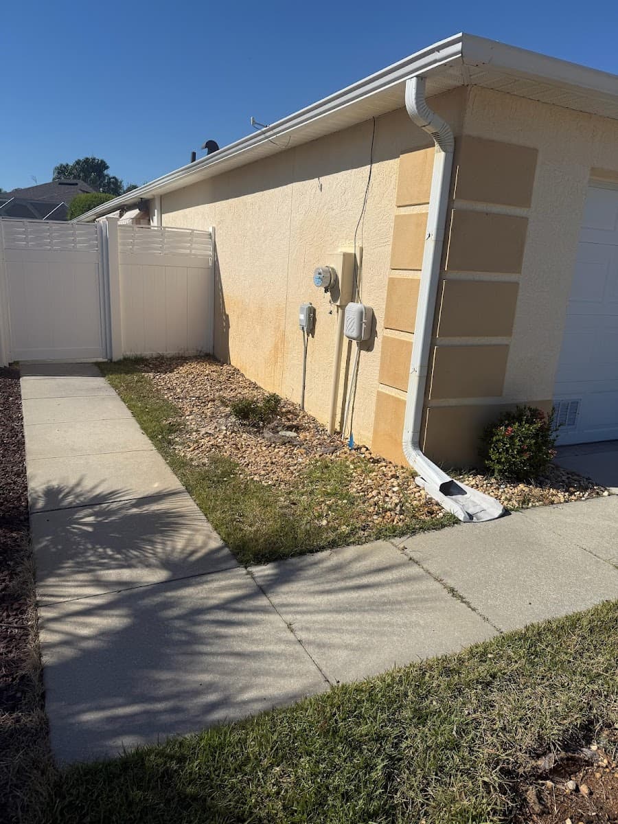 Gonzalez Landscaping and Tree Service LLC