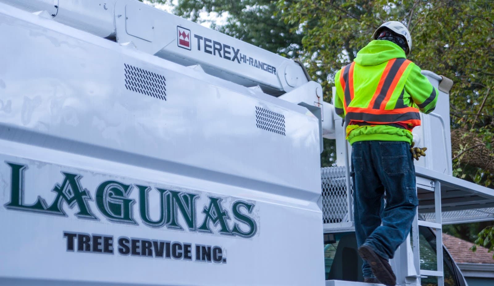 Lagunas Tree Service Inc