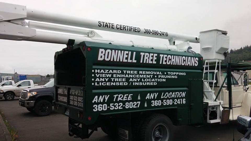 Bonnell Tree Technicians
