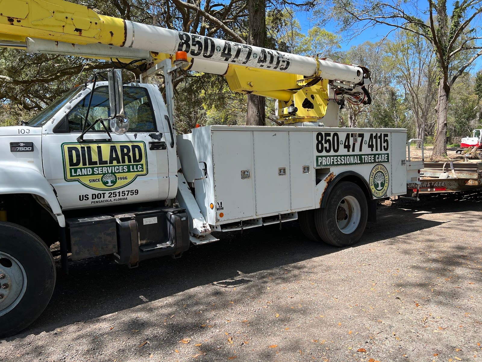 Dillard Land Services, LLC