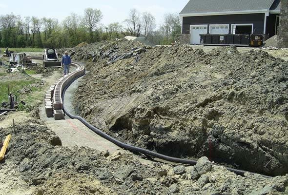 Lewis' Lawn & Tree Service LLC