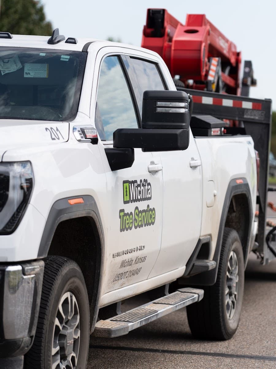 Wichita Tree Service LLC