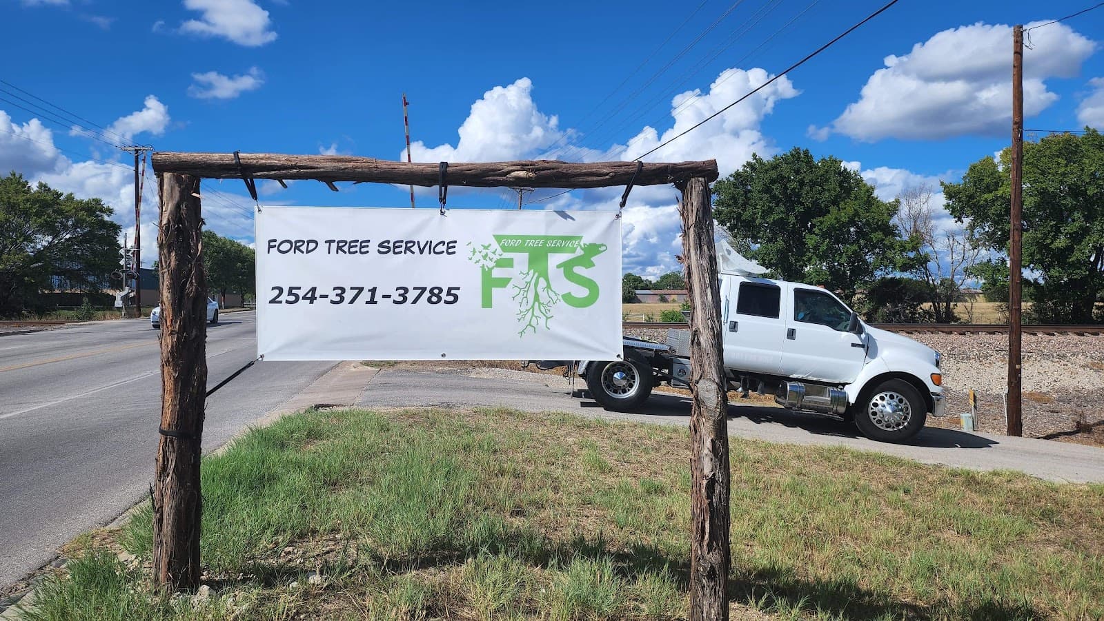 Ford Tree/TexasTreeTrimming