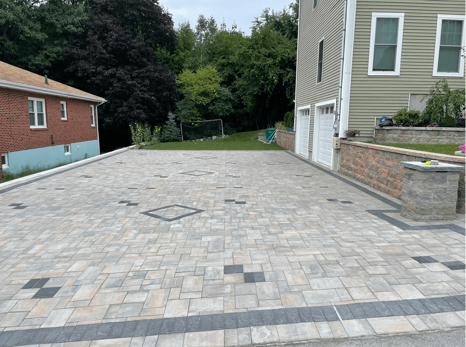 Zacarias Tree & Landscaping